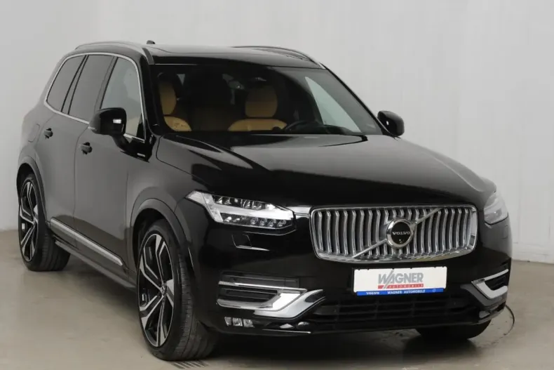 Volvo XC90 din 2023 cu 30.200 km - oferta VOL173874 - foto 3