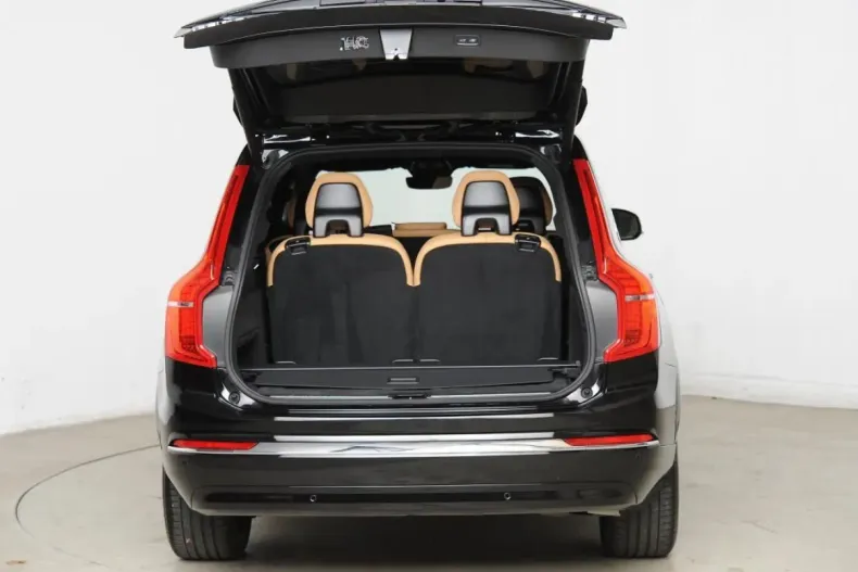 Volvo XC90 din 2023 cu 30.200 km - oferta VOL173874 - foto 6