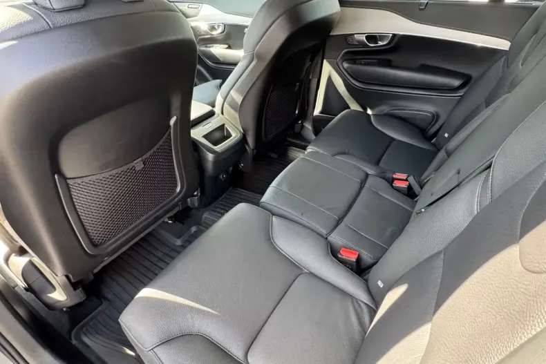 Volvo XC90 din 2023 cu 19.000 km - oferta VOL173875 - foto 9