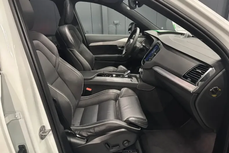 Volvo XC90 din 2024 cu 54.000 km - oferta VOL173876 - foto 12