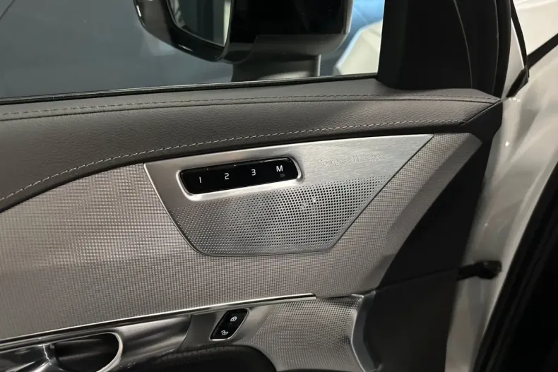 Volvo XC90 din 2024 cu 54.000 km - oferta VOL173876 - foto 16