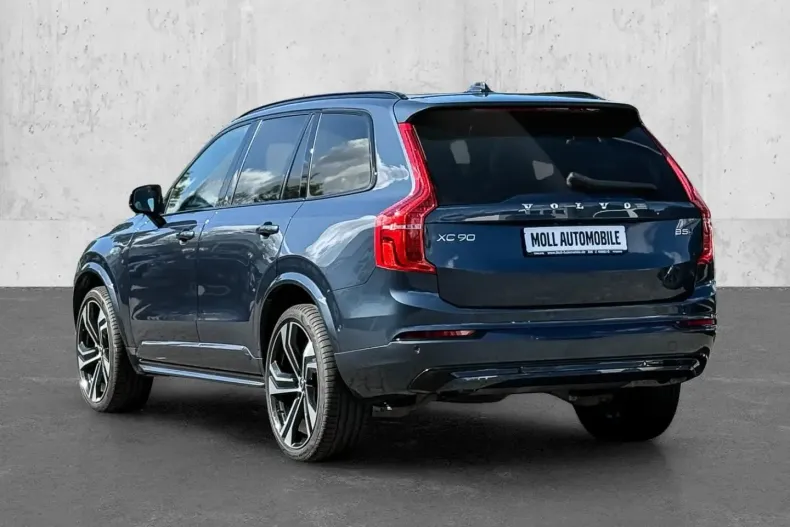 Volvo XC90 din 2023 cu 20.670 km - oferta VOL173877 - foto 2