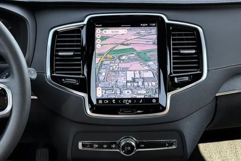 Volvo XC90 din 2023 cu 20.670 km - oferta VOL173877 - foto 13