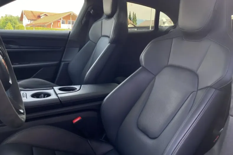 Porsche Taycan din 2023 cu 48.000 km - oferta POR173885 - foto 14