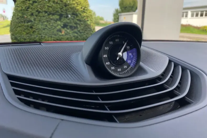 Porsche Taycan din 2023 cu 48.000 km - oferta POR173885 - foto 28