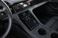 Porsche Taycan din 2022 cu 30.500 km - oferta POR173889 - foto 20