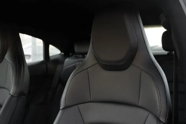 Porsche Taycan din 2022 cu 30.500 km - oferta POR173889 - foto 28