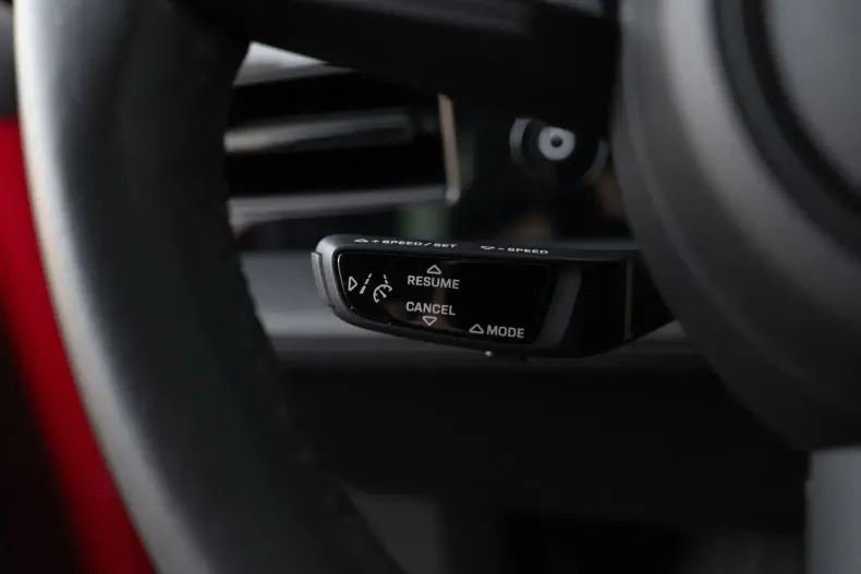 Porsche Taycan din 2022 cu 30.500 km - oferta POR173889 - foto 32