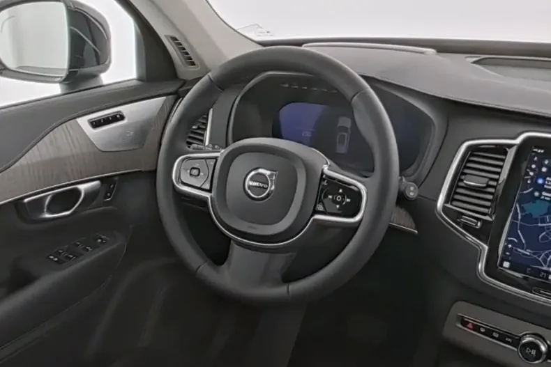 Volvo XC90 din 2023 cu 24.940 km - oferta VOL173891 - foto 5