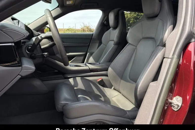 Porsche Taycan din 2022 cu 49.605 km - oferta POR173892 - foto 5