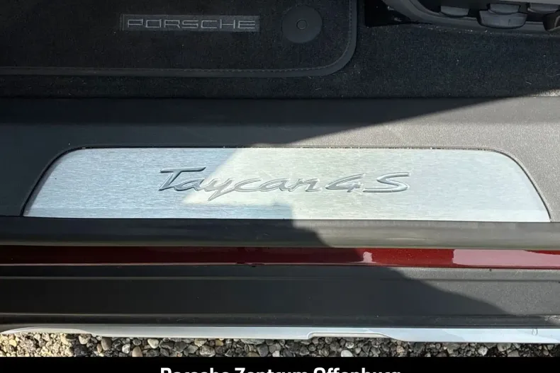 Porsche Taycan din 2022 cu 49.605 km - oferta POR173892 - foto 19