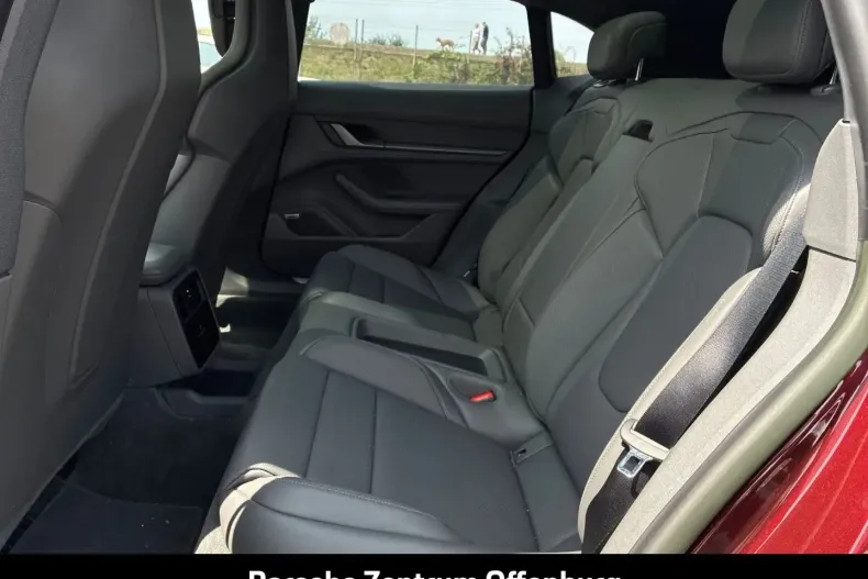 Porsche Taycan din 2022 cu 49.605 km - oferta POR173892 - foto 21