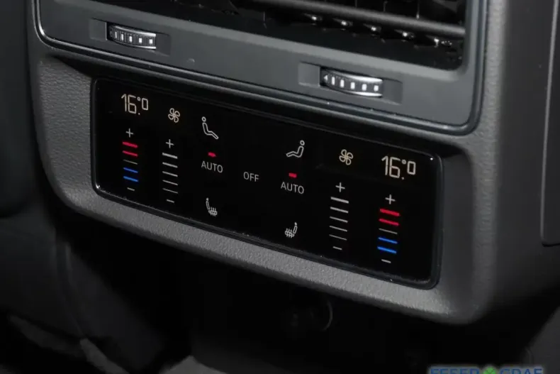 Audi Q8 din 2025 cu 9.052 km - oferta AUD173894 - foto 9