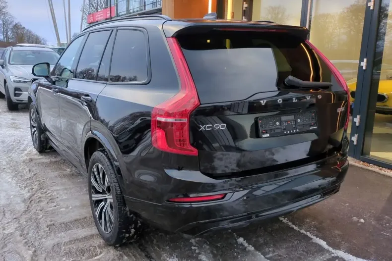 Volvo XC90 din 2022 cu 48.800 km - oferta VOL173896 - foto 5