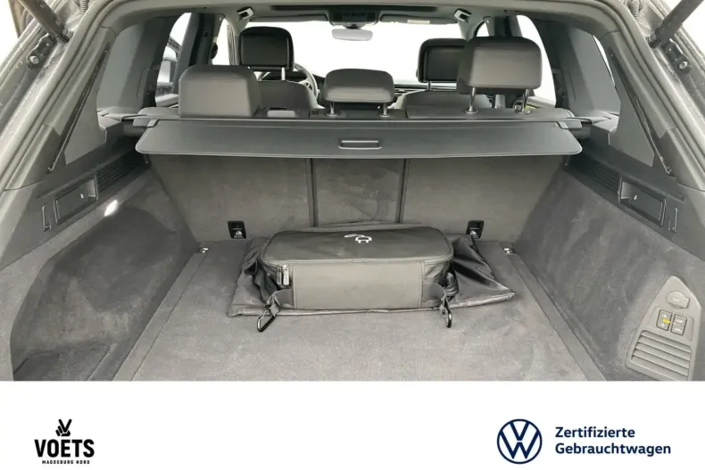 Volkswagen Touareg din 2023 cu 79.106 km - oferta VOL173899 - foto 18