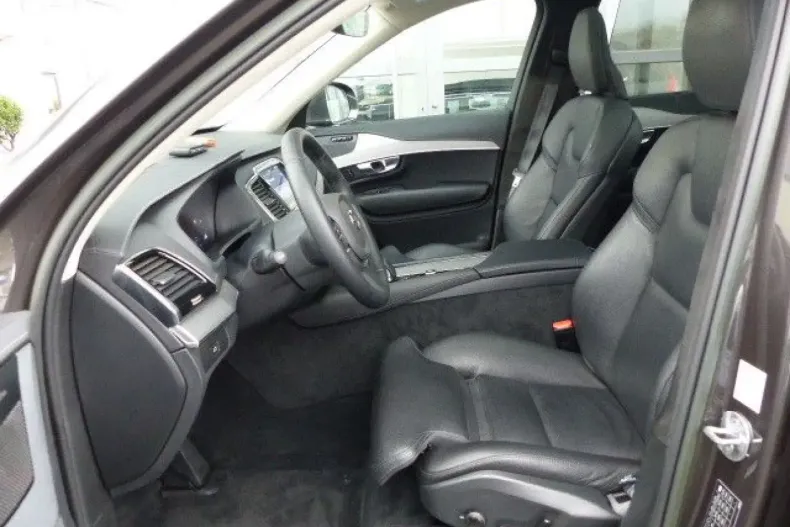 Volvo XC90 din 2023 cu 46.000 km - oferta VOL173901 - foto 5