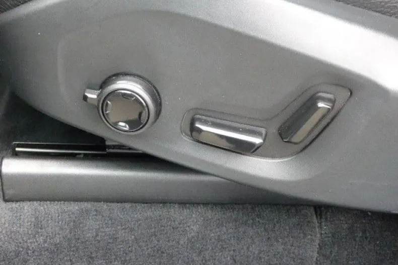 Volvo XC90 din 2023 cu 46.000 km - oferta VOL173901 - foto 18