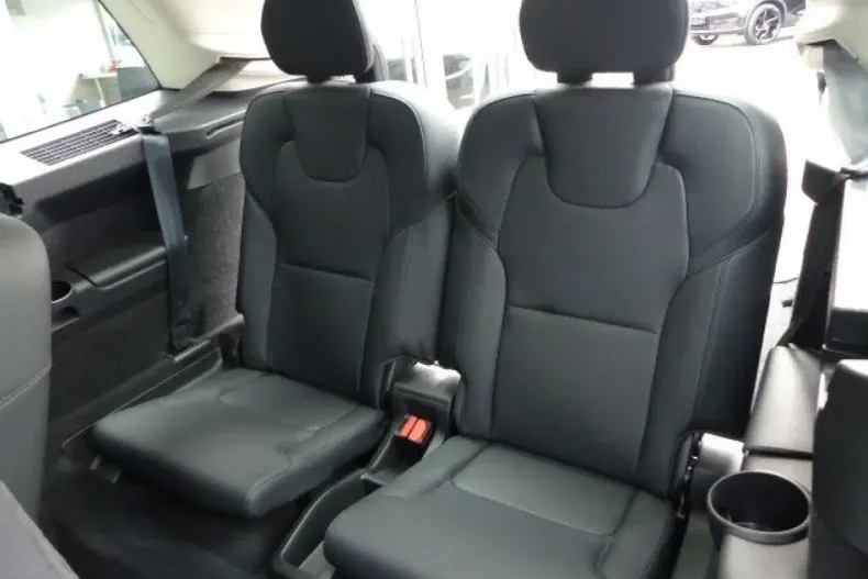 Volvo XC90 din 2023 cu 46.000 km - oferta VOL173901 - foto 26