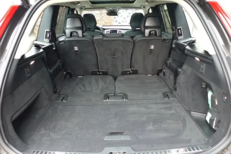 Volvo XC90 din 2023 cu 46.000 km - oferta VOL173901 - foto 27