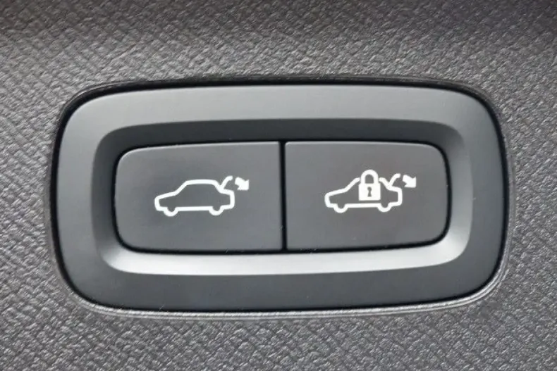 Volvo XC90 din 2023 cu 46.000 km - oferta VOL173901 - foto 30