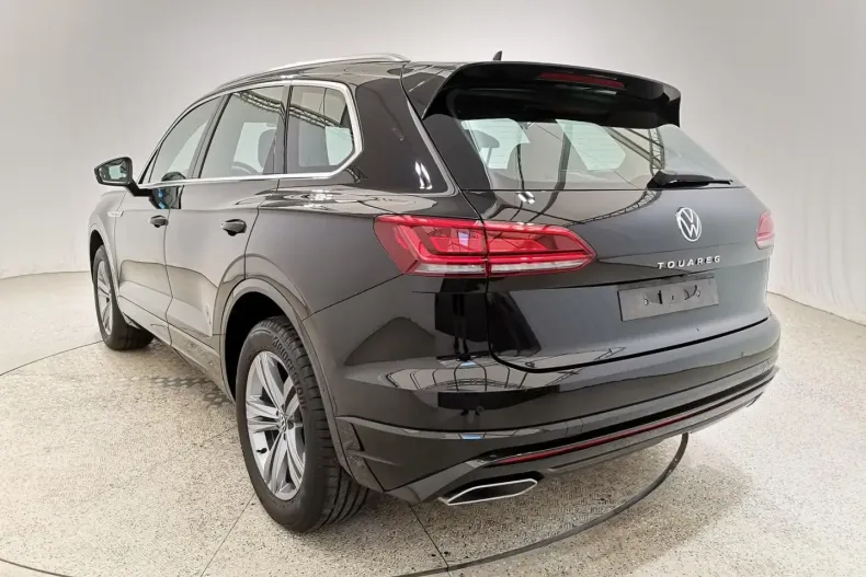 Volkswagen Touareg din 2021 cu 51.270 km - oferta VOL173903 - foto 4