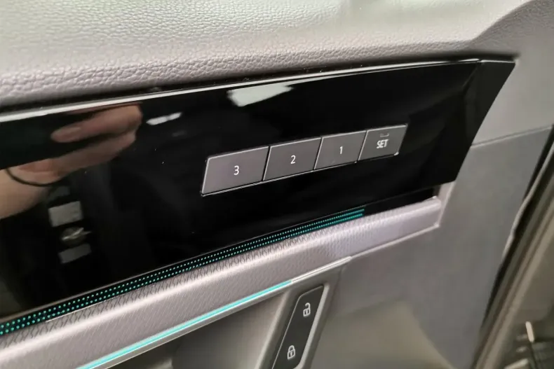 Volkswagen Touareg din 2021 cu 51.270 km - oferta VOL173903 - foto 11