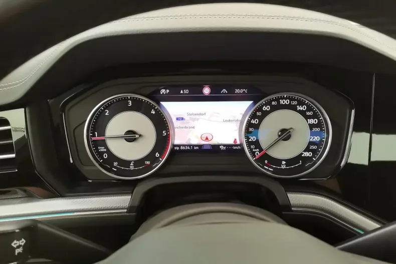 Volkswagen Touareg din 2021 cu 51.270 km - oferta VOL173903 - foto 16