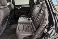 Volkswagen Touareg din 2021 cu 51.270 km - oferta VOL173903 - foto 19