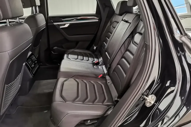 Volkswagen Touareg din 2021 cu 51.270 km - oferta VOL173903 - foto 19