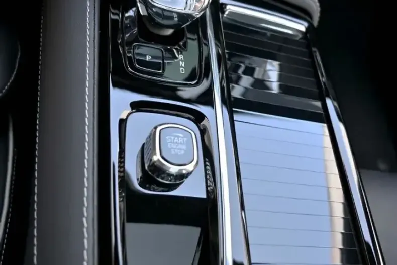 Volvo S60 din 2024 cu 23.000 km - oferta VOL173904 - foto 16