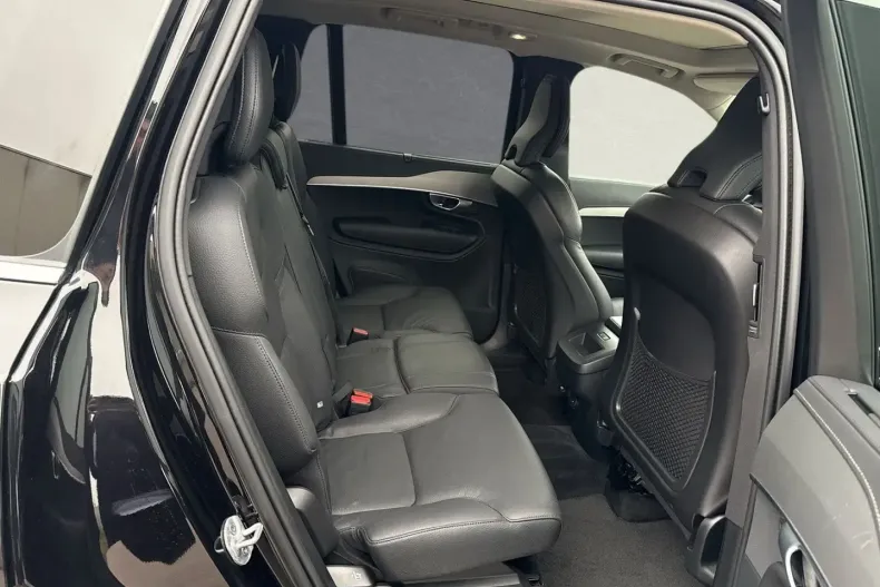 Volvo XC90 din 2023 cu 30.000 km - oferta VOL173906 - foto 5