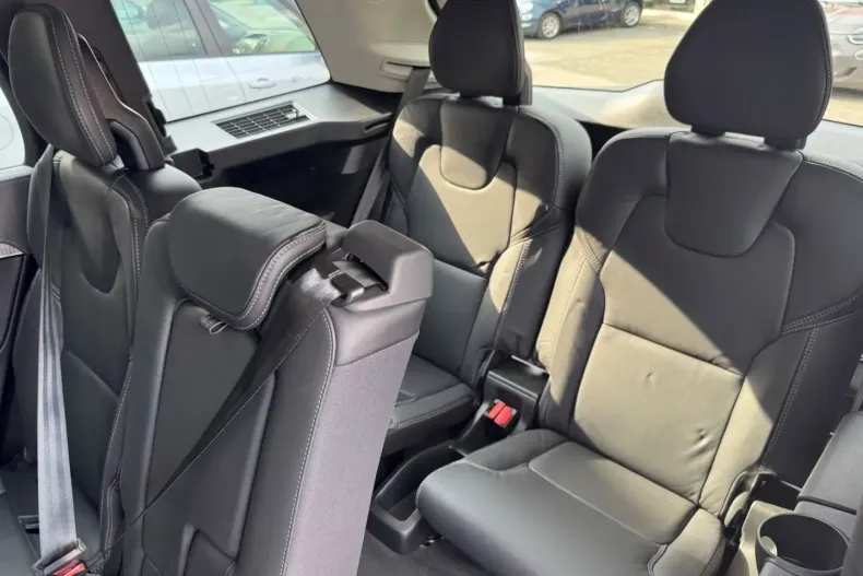 Volvo XC90 din 2022 cu 39.987 km - oferta VOL173912 - foto 14