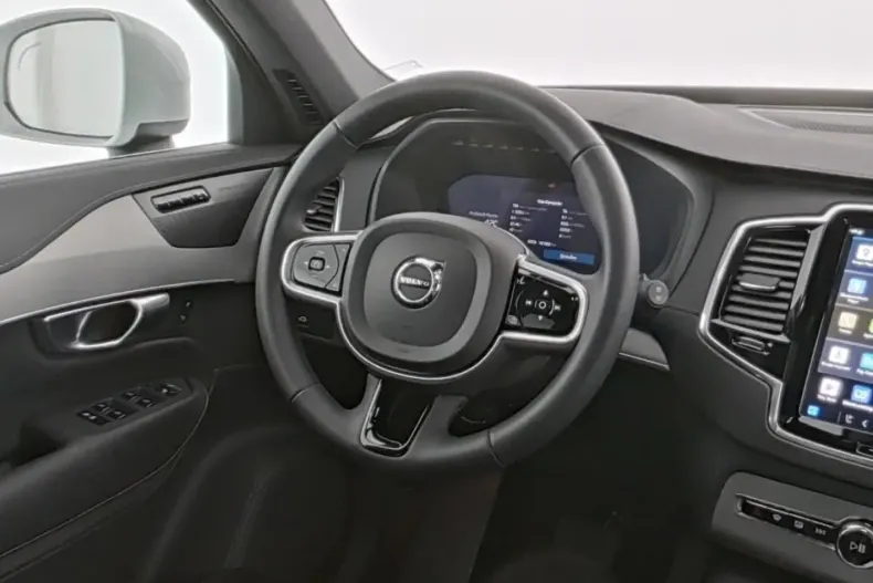 Volvo XC90 din 2023 cu 18.691 km - oferta VOL173913 - foto 5