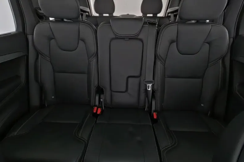 Volvo XC90 din 2023 cu 18.691 km - oferta VOL173913 - foto 6