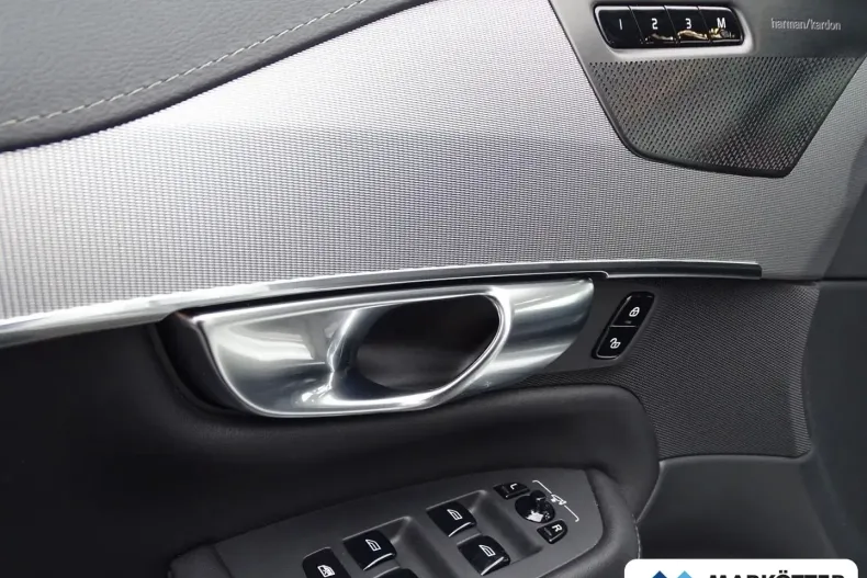 Volvo XC90 din 2022 cu 56.695 km - oferta VOL173914 - foto 5