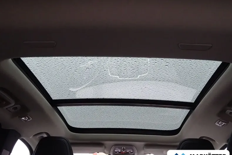 Volvo XC90 din 2022 cu 56.695 km - oferta VOL173914 - foto 13