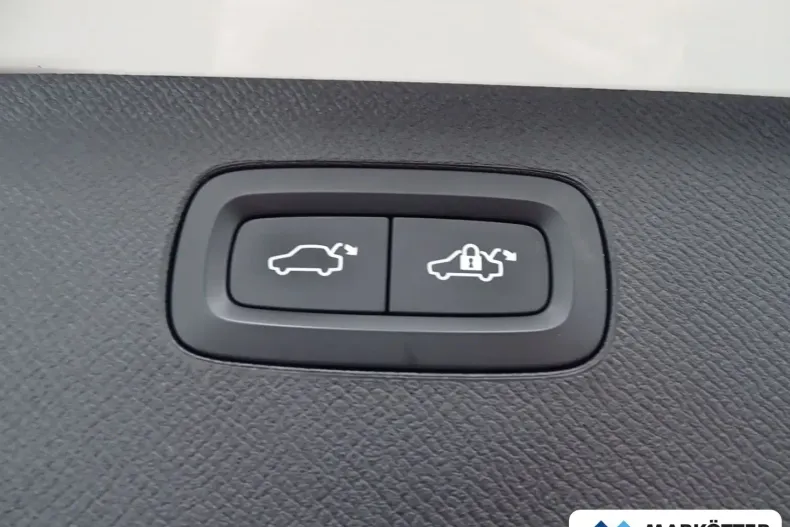 Volvo XC90 din 2022 cu 56.695 km - oferta VOL173914 - foto 14