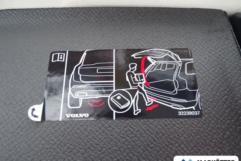 Volvo XC90 din 2022 cu 56.695 km - oferta VOL173914 - foto 15