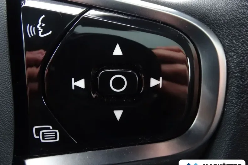 Volvo XC90 din 2022 cu 56.695 km - oferta VOL173914 - foto 24