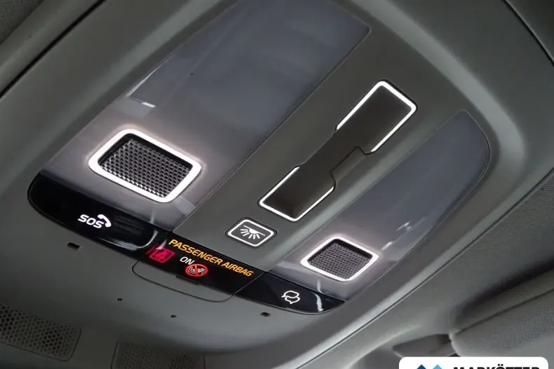 Volvo XC90 din 2022 cu 56.695 km - oferta VOL173914 - foto 39