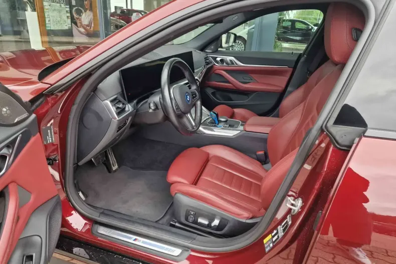 BMW i4 din 2022 cu 21.700 km - oferta BMW173919 - foto 7