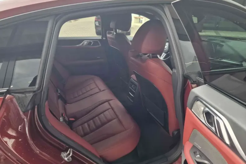 BMW i4 din 2022 cu 21.700 km - oferta BMW173919 - foto 11