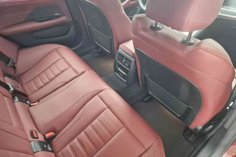 BMW i4 din 2022 cu 21.700 km - oferta BMW173919 - foto 12