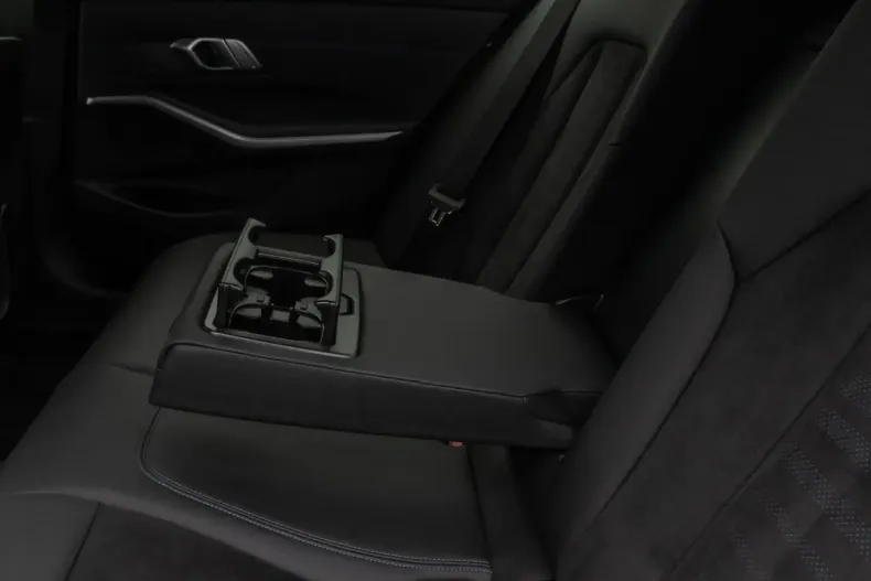 BMW 330 din 2022 cu 31.711 km - oferta BMW173923 - foto 26