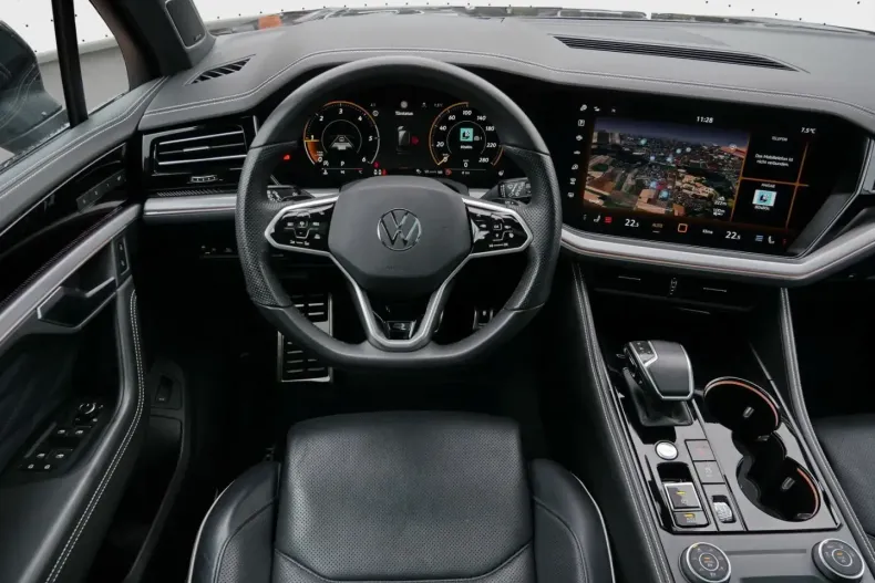 Volkswagen Touareg din 2024 cu 48.900 km - oferta VOL173931 - foto 8