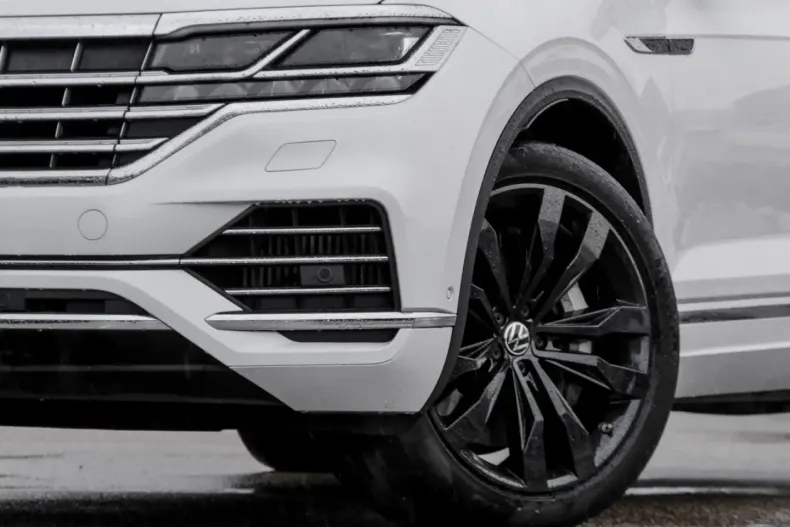 Volkswagen Touareg din 2022 cu 75.154 km - oferta VOL173933 - foto 5