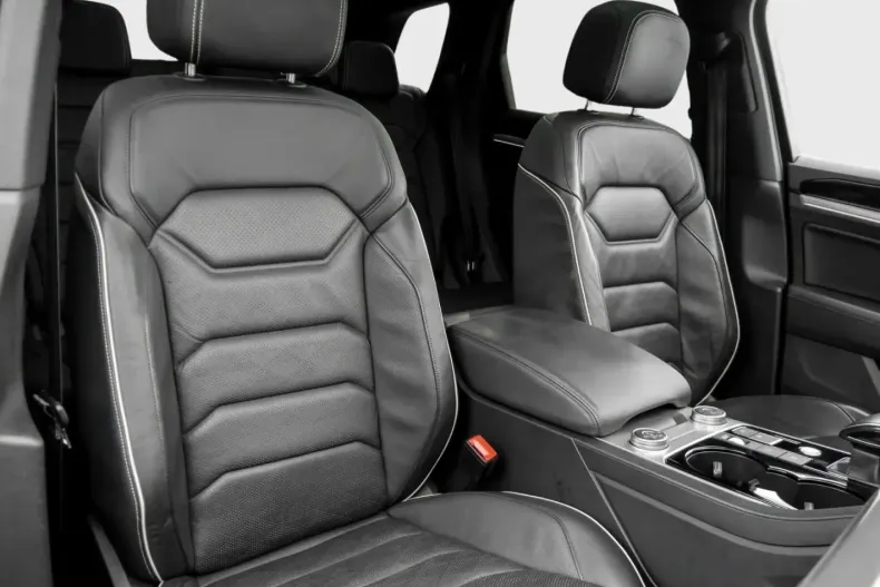 Volkswagen Touareg din 2022 cu 75.154 km - oferta VOL173933 - foto 6