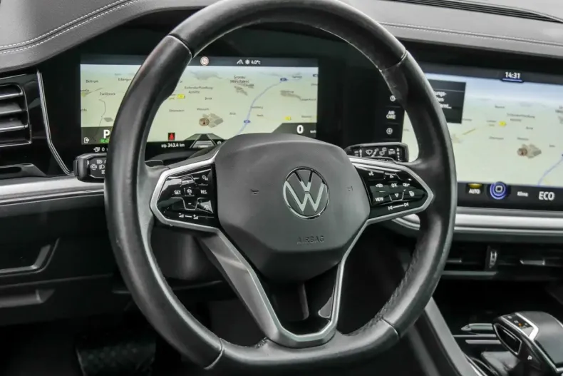 Volkswagen Touareg din 2022 cu 75.154 km - oferta VOL173933 - foto 8