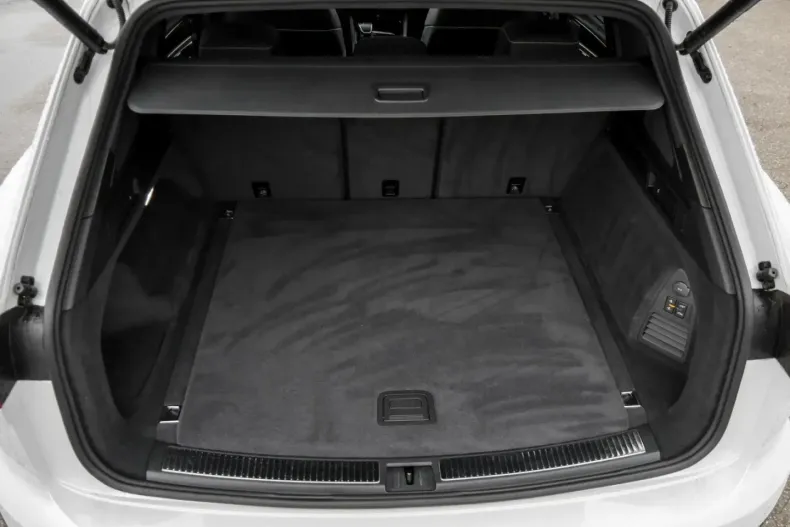 Volkswagen Touareg din 2022 cu 75.154 km - oferta VOL173933 - foto 15