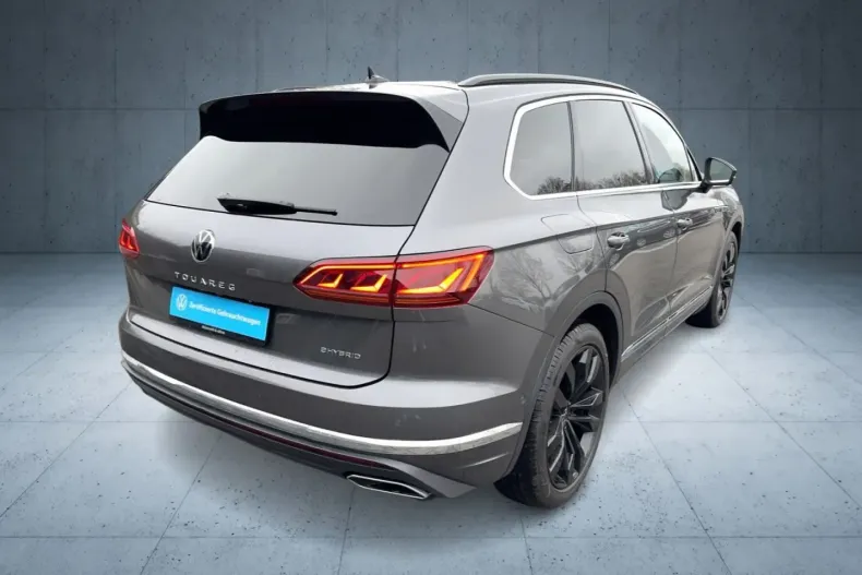 Volkswagen Touareg din 2022 cu 74.844 km - oferta VOL173934 - foto 6